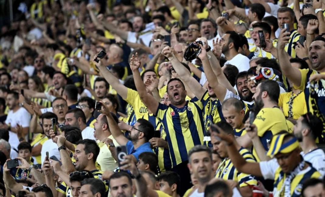 Fenerbahçe'ye UEFA'dan ceza! 1